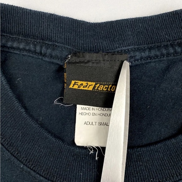 Vtg Y2K Fear Factor 2004 NBC Tarantula T-Shirt Sz S Joe Rogan TV Show All Over - Picture 5 of 5